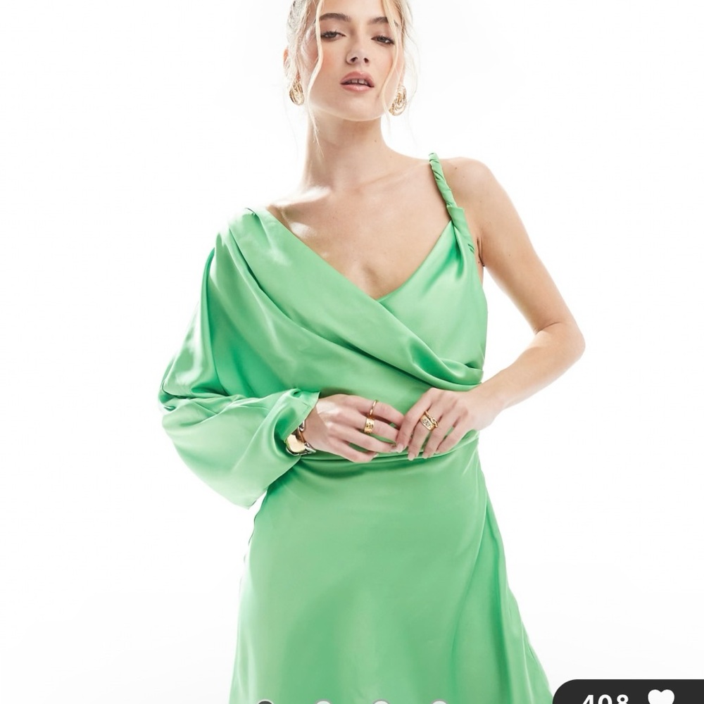 Elegant Green One-Shoulder Dress